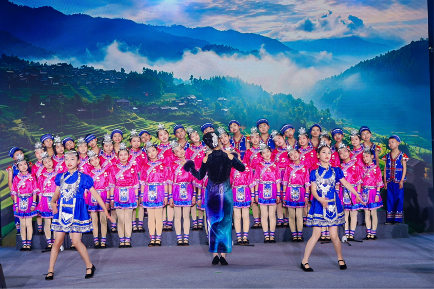 從蒸水河畔到北京鳥(niǎo)巢：衡陽(yáng)縣鄉(xiāng)村學(xué)子唱響國(guó)家級(jí)舞臺(tái)